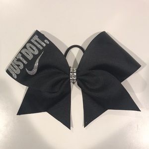 Cheer Bow